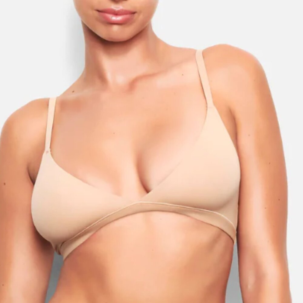 Skims Fits Everybody Triangle Bralette in Clay